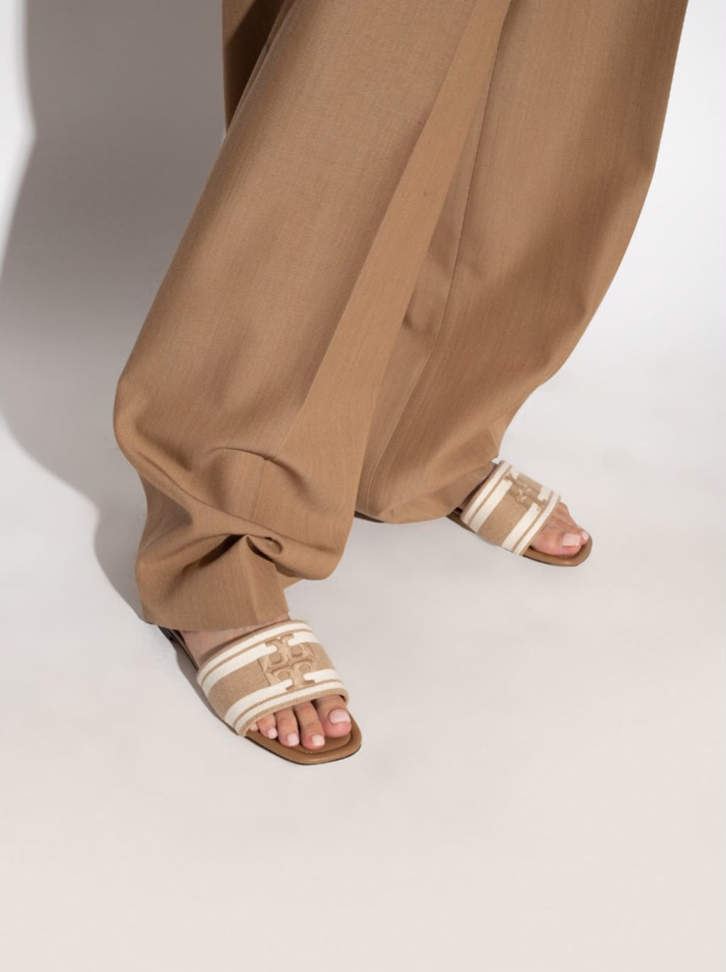 Premium T Style Flat Slipper