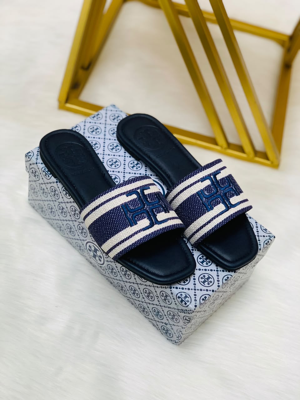 Premium T Style Flat Slipper