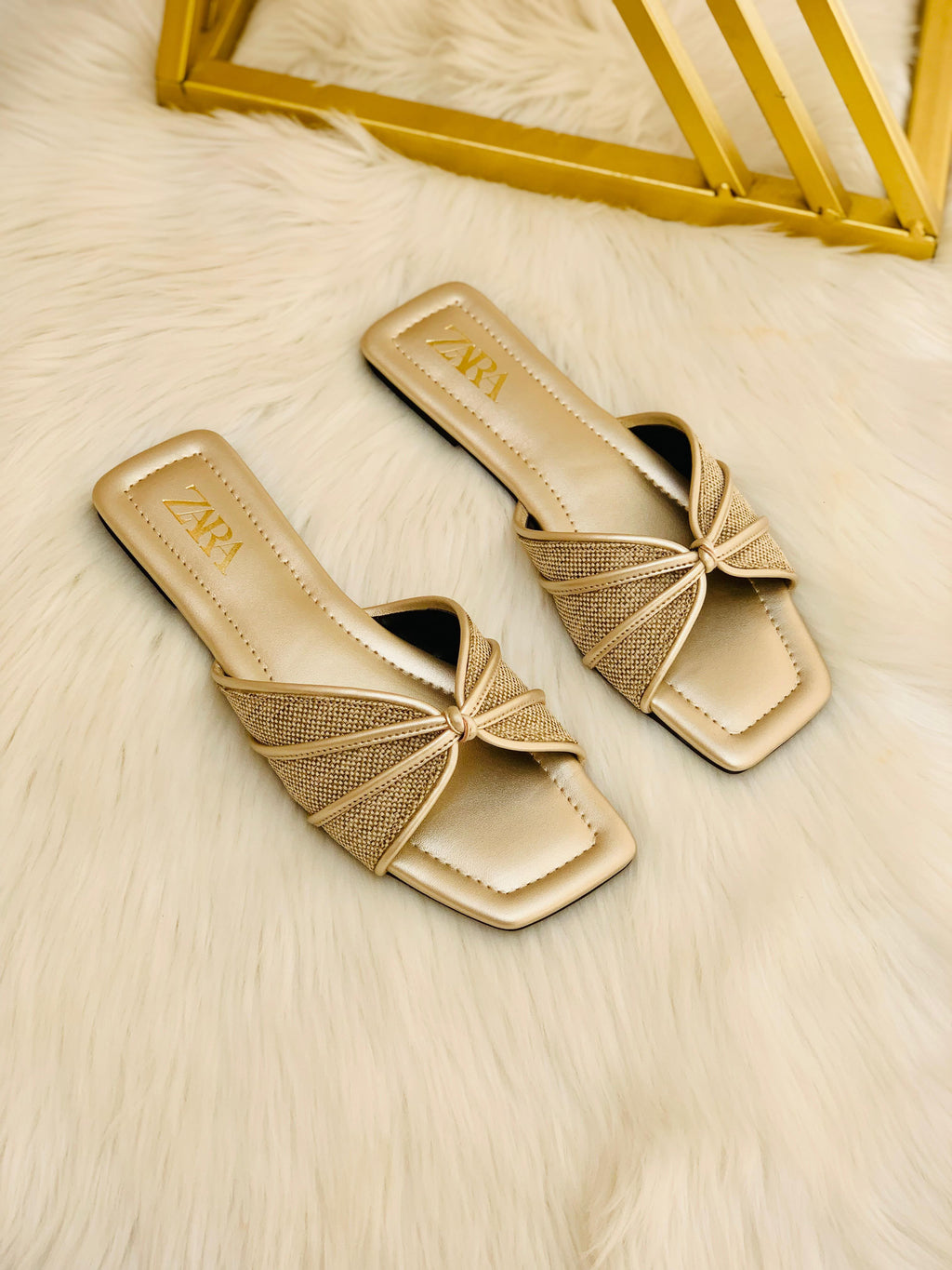 Premium Z Style Flat Slipper