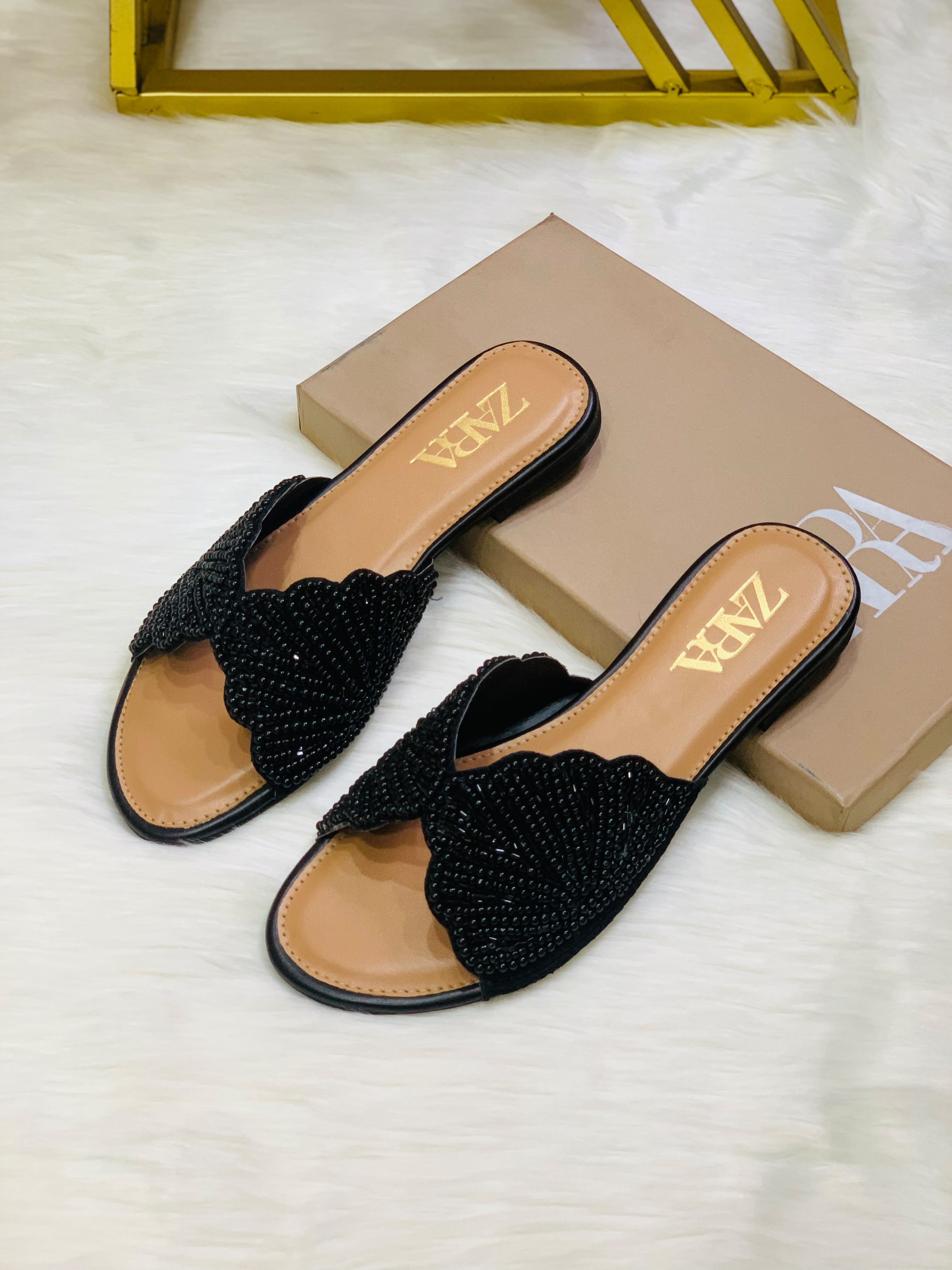 Premium Z Style Pearl Flat Slipper