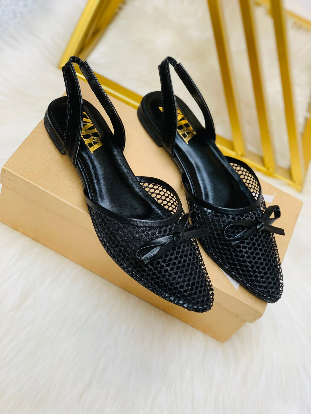 Premium Net Flat Pumps
