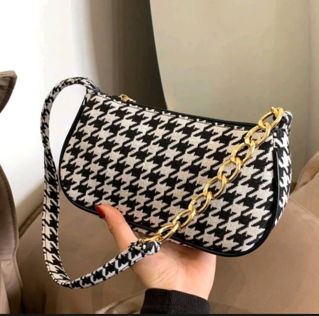 Houndstooth Chain Shoulder Bag